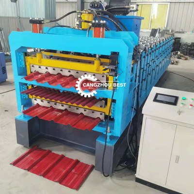 capa triple de la prensa hidráulica de 15m/Min Automatic Roll Forming Machine para cubrir el panel
