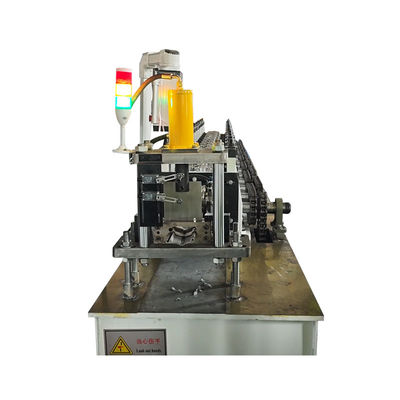 Máquina formadora de rollos de acero para puerta de persiana enrollable con corte hidráulico y PLC