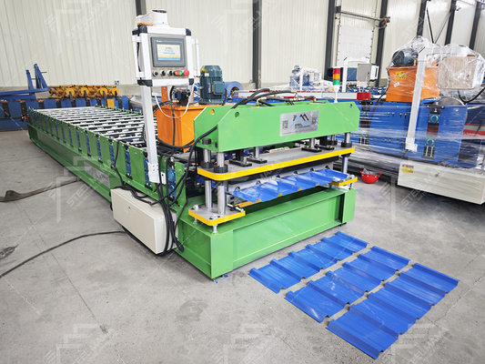 8-15m/min Velocidad de la máquina de formación de láminas para techos 3Kw Energía hidráulica y control PLC