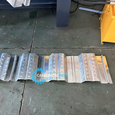 Fabricante de máquinas de moldeado de rodillos de suelo de cubierta de acero galvanizado