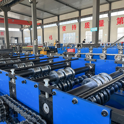 Máquina de moldeo de rodillos de cubierta metálica de alta potencia de acero galvanizado 8-25 m/min