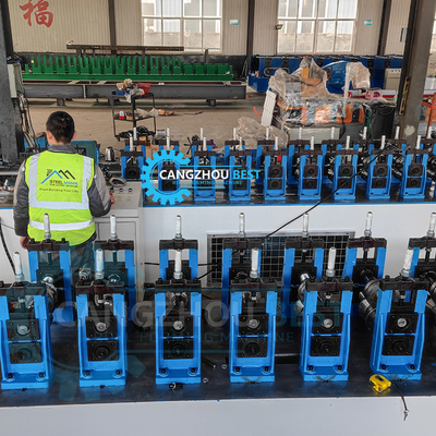 Máquina de moldeado en frío de acero de alta velocidad 20-25 m/min