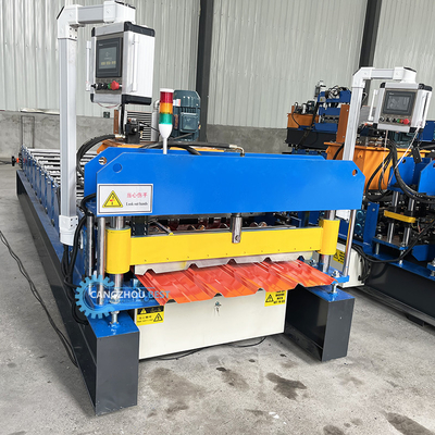 Máquina de moldeado de láminas de techo de acero de ancho efectivo de 900 mm para construcción
