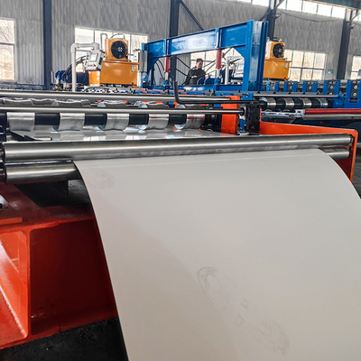 Máquina de fabricación de perfiles de acero de color de alta velocidad con panel de panel de techo