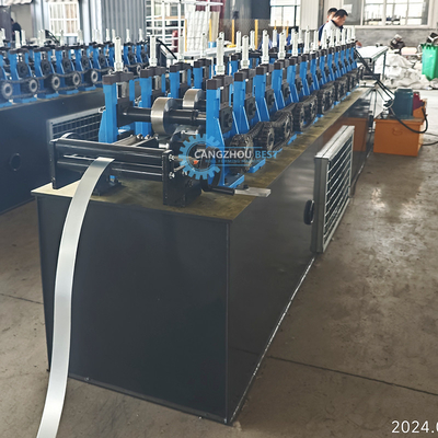 Máquina de moldeado de rodillos de corte y perforación hidráulica del canal principal