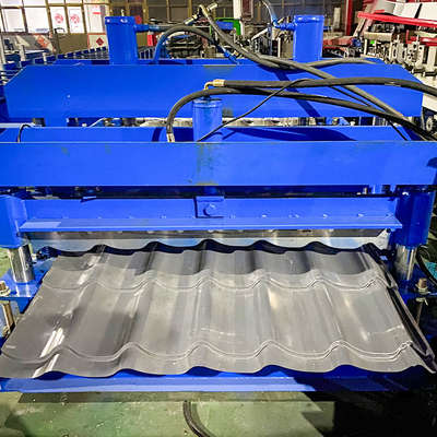 Acero galvanizado Corte hidráulico Panel de techo de azulejos vidriados máquina de formación de rollos de azulejos frío