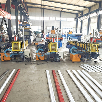 GI PPGI Máquina de moldeado de rodillos de acero galvanizado para la fabricación de cercas de palisadas