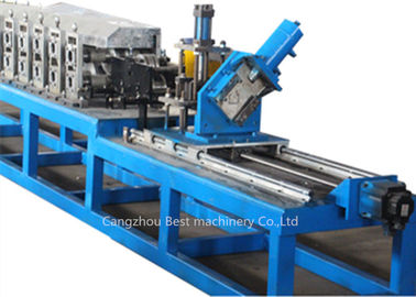 Máquina de moldeado de rodillos de rodillo y pista de control PLC Tipo de corte de sierra voladora