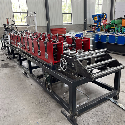 Máquina de moldeado de rodillos con sistema de corte hidráulico