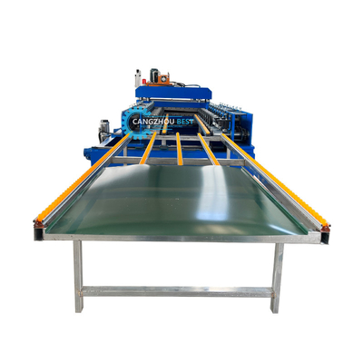 Automáticamente cambiar el tamaño de la PU Liner Profile de acero de la cubierta de la hoja de rollo de la máquina de formación para 0,3-0,8 mm