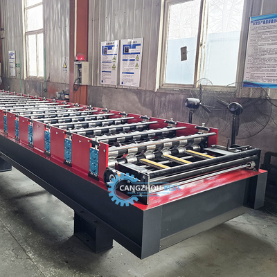 Cortar automáticamente tipo hidráulico de acero de color IBR Roofing Sheet Roll Forming Machine
