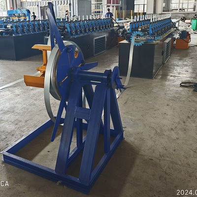 Máquina formadora de rollos de canal principal galvanizado de alta velocidad con cortador volador