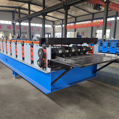 Máquina de moldeado de rodillos de cubierta de piso 1250mm Control PLC 22kw