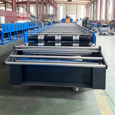 Control de PLC Máquina de formación de rodillos de cubierta de suelo de acero hidráulico