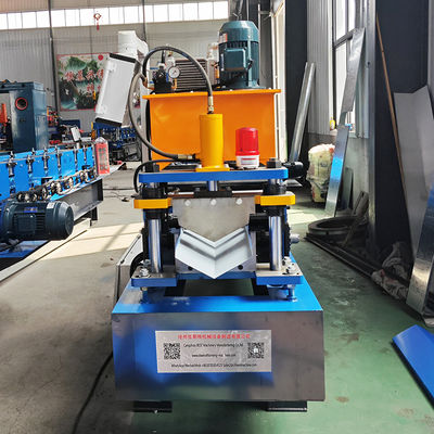 Rollo del casquillo de Ridge del tejado de teja de acero del color que forma el perfil de acero del corte hidráulico del control del PLC de la máquina