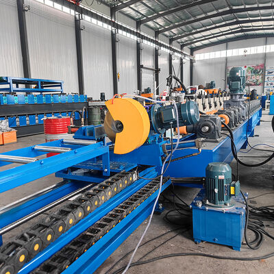 Máquina de conformado de rodillos para tubos de soldadura láser de corte de alta velocidad sin paradas para perfiles de acero de 20x20-40x40 mm