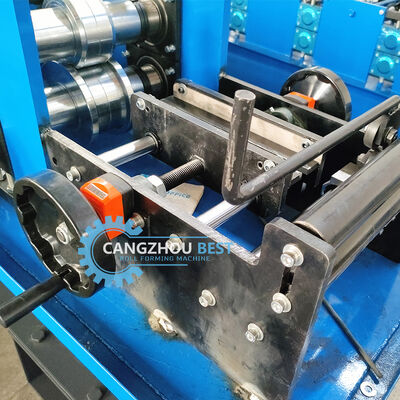 Máquina formadora de rodillos para tubos redondos soldados con láser y cortados en vuelo de perfil de acero galvanizado