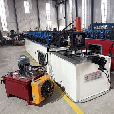 Máquina formadora de rollos de canal Omega de corte volador de acero y metal de fabricación