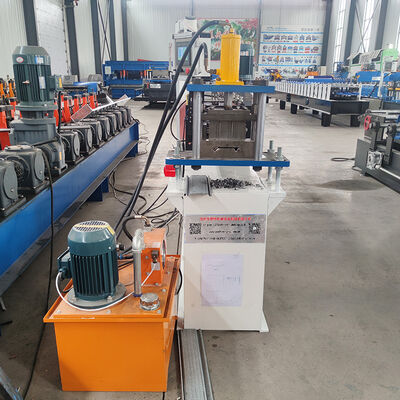 Máquina formadora de rollos de puerta de persiana enrollable de acero de alta velocidad