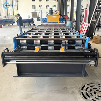 Máquina formadora de rollos de láminas para techos de perfil de acero IT4 840 popular de Zambia