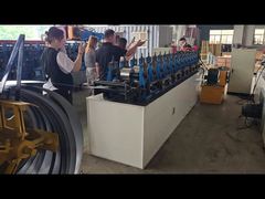 máquina de pernos en C