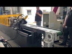 c correa con agujeros perforados